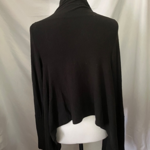 BCBG MAX AZRIA Black Open Front High Low Cardigan - Picture 3 of 4